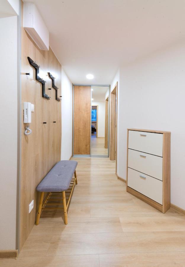 Apartman Razusa Centrum バンスカー・ビストリツァ エクステリア 写真