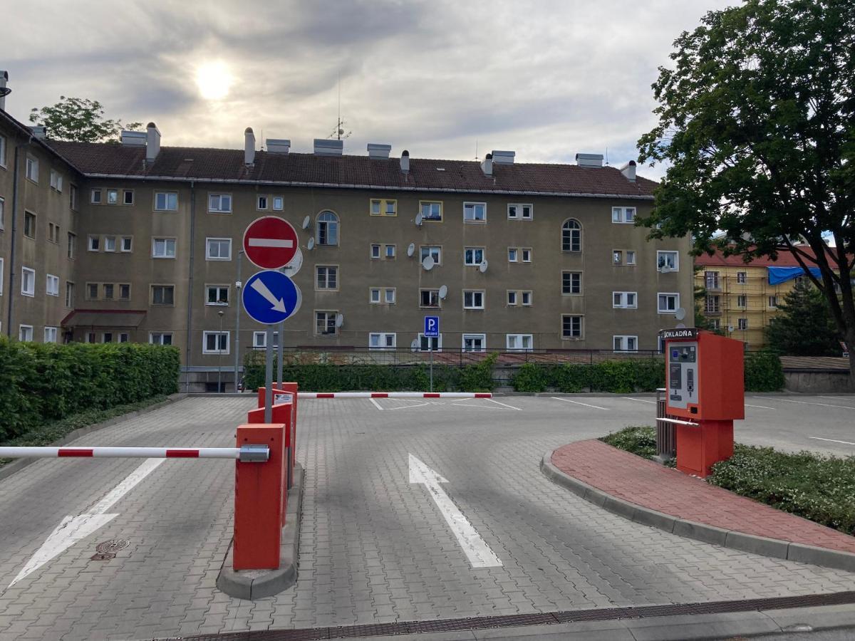 Apartman Razusa Centrum バンスカー・ビストリツァ エクステリア 写真
